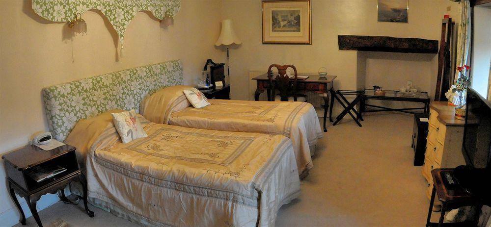 The Great House Hotel Bridgend  Eksteriør billede